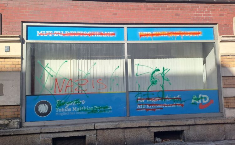  Tatverdächtige nach Anschlag aufAfD-Bürgerbüro in Hof direkt gefasst